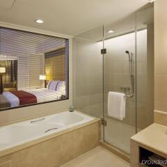 Отель Holiday Inn Guangzhou Shifu ванная