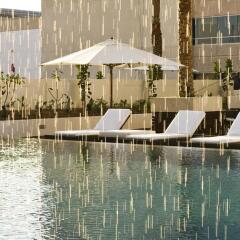 Отель Novotel Dubai Deira City Centre бассейн фото 2