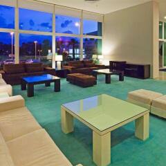 Отель Holiday Inn Express Guadalajara Iteso гостиничный бар