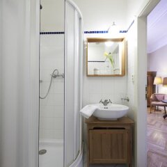 Отель Golden Apple Apartments Чехия, Прага - отзывы, цены и фото номеров - забронировать отель Golden Apple Apartments онлайн ванная