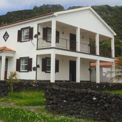 Отель Residências Varadouro Орта вид на фасад