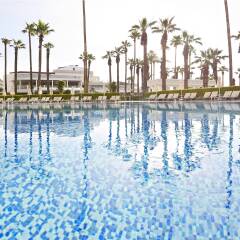 Отель Ideal Prime Beach бассейн фото 2