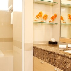 Отель Adelphi Grande Sukhumvit By Compass Hospitality Бангкок ванная