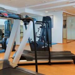 Отель Hilton Helsinki Kalastajatorppa Финляндия, Хельсинки - - забронировать отель Hilton Helsinki Kalastajatorppa, цены и фото номеров фитнесс-зал фото 4