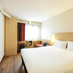 Отель Ibis Warszawa Centrum комната для гостей фото 3