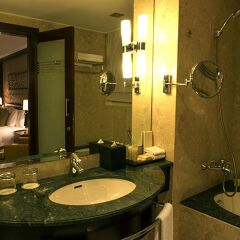 Отель Dusit Thani Dubai ванная
