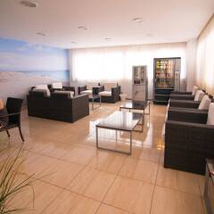 Отель Central Park Apartamentos Испания, Сан-Антони-де-Портмань - 4 отзыва об отеле, цены и фото номеров - забронировать отель Central Park Apartamentos онлайн интерьер отеля фото 5