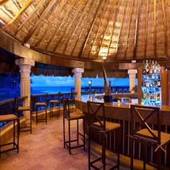 Отель Panama Jack Resorts Playa del Carmen – All-Inclusive Resort Плая-дель-Кармен гостиничный бар