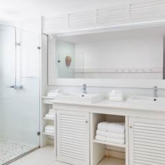 Отель Couples Sans Souci All Inclusive ванная