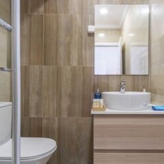 Отель LV Premier Amoreiras Am3- City Center, Balconies, air Conditioned, Elevator Португалия, Лиссабон - отзывы, цены и фото номеров - забронировать отель LV Premier Amoreiras Am3- City Center, Balconies, air Conditioned, Elevator онлайн ванная фото 2