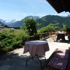 Отель Aerneli, Chalet балкон