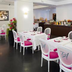 Отель BEST WESTERN Le Patio des Artistes Франция, Канны - 1 отзыв об отеле, цены и фото номеров - забронировать отель BEST WESTERN Le Patio des Artistes онлайн питание