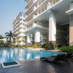 Отель Waterford Condominium Sukhumvit 50 Бангкок бассейн фото 2