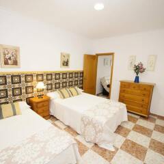 Отель Apartamentos El Palmeral Испания, Кониль-де-ла-Фронтера - отзывы, цены и фото номеров - забронировать отель Apartamentos El Palmeral онлайн комната для гостей