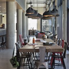 Отель Moxy Vienna Airport питание