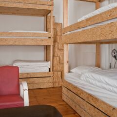 The Independente Hostel & Suites Лиссабон сейф в номере
