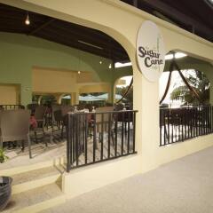 Отель Rooms on the Beach Negril гостиничный бар