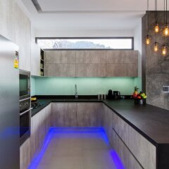 Отель 5-Bedroom Villa Omari with Private Pool пляж Ката в номере