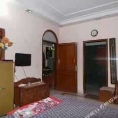 Отель Home Away Home Индия, Нью-Дели - отзывы, цены и фото номеров - забронировать отель Home Away Home онлайн комната для гостей фото 4