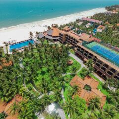Отель Seahorse Resort & Spa пляж