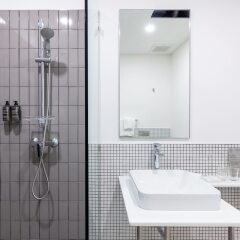 Reno Hotel Бангкок ванная