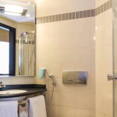 Отель ibis Sharq Kuwait ванная