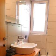 Отель Oda Hotel Tirana Албания, Тирана - отзывы, цены и фото номеров - забронировать отель Oda Hotel Tirana онлайн ванная