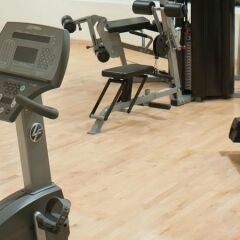 Отель Holiday Inn Bur Dubai - Embassy District фитнесс-зал фото 4