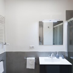 Отель Charming Loft near the Roman Forum Рим ванная
