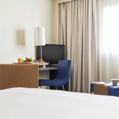 Отель Novotel Nice Arenas Aeroport удобства в номере
