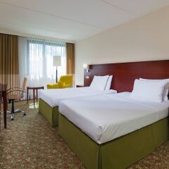 Отель Courtyard by Marriott Düsseldorf Seestern Германия, Дюссельдорф - отзывы, цены и фото номеров - забронировать отель Courtyard by Marriott Düsseldorf Seestern онлайн комната для гостей фото 3