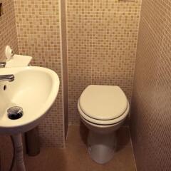 Отель Overseas Guest House ванная