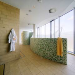Отель Hilton Garden Inn Stuttgart Neckar Park спа