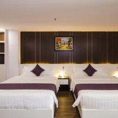 Отель QQ House with balcony and near the beach Вьетнам, Нячанг - отзывы, цены и фото номеров - забронировать отель QQ House with balcony and near the beach онлайн комната для гостей фото 4