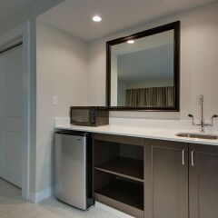 Отель Hampton Inn by Hilton Pawtucket удобства в номере