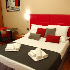 Отель Colosseo Relais Рим сейф в номере