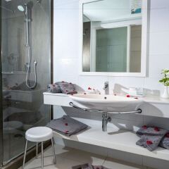 Отель Djerba Plaza Hotel Тунис, Мидун - отзывы, цены и фото номеров - забронировать отель Djerba Plaza Hotel онлайн ванная фото 2