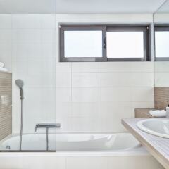 Отель Micon Lofts Греция, Афины - отзывы, цены и фото номеров - забронировать отель Micon Lofts онлайн ванная фото 2