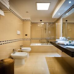 Hotel Dei Cavalieri фитнесс-зал