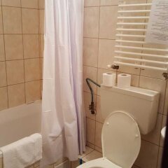 Taxi Hostel in Otopeni, Romania from 39$, photos, reviews - zenhotels.com bathroom photo 3