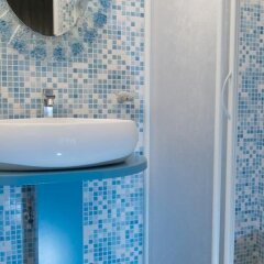 Hotel Velus Чивитанова-Марке ванная