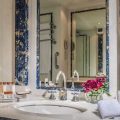Отель Cavalieri,Waldorf Astoria Рим ванная