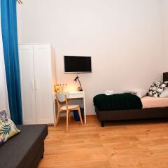 Отель City Central Hostel Rynek Польша, Вроцлав - 1 отзыв об отеле, цены и фото номеров - забронировать отель City Central Hostel Rynek онлайн комната для гостей фото 3