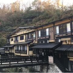 Отель Kurokawa Onsen Yama No Yado Shinmeikan Минамиогуни вид на фасад