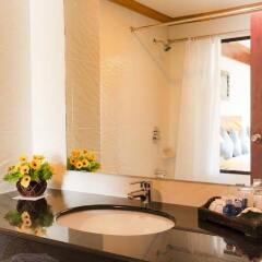 Отель Jiraporn Hill Resort ванная