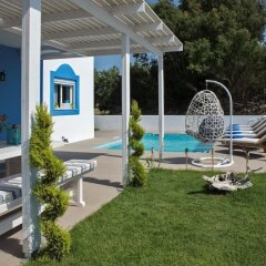 Отель Seabreeze Villa Греция, Калимнос - отзывы, цены и фото номеров - забронировать отель Seabreeze Villa онлайн бассейн фото 2