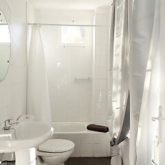 Отель Casa Verde Барселона ванная