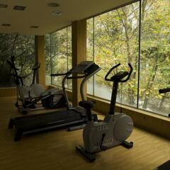 Hotel Balneario La Hermida фитнесс-зал