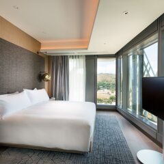 Hilton Port Moresby in Port Moresby, Papua New Guinea from 192$, photos, reviews - zenhotels.com guestroom