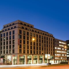 Отель Intercity Hauptbahnhof Гамбург вид на фасад